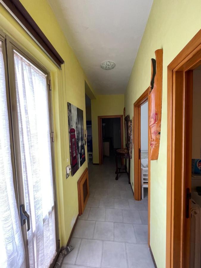 Alloggio Flaminia con parcheggio di proprietà! Bevagna Esterno foto